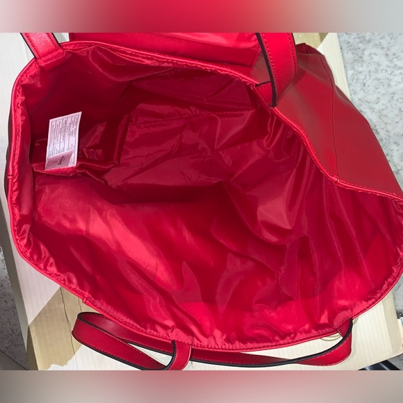 Elizabeth Arden tote - Picture 2 of 2